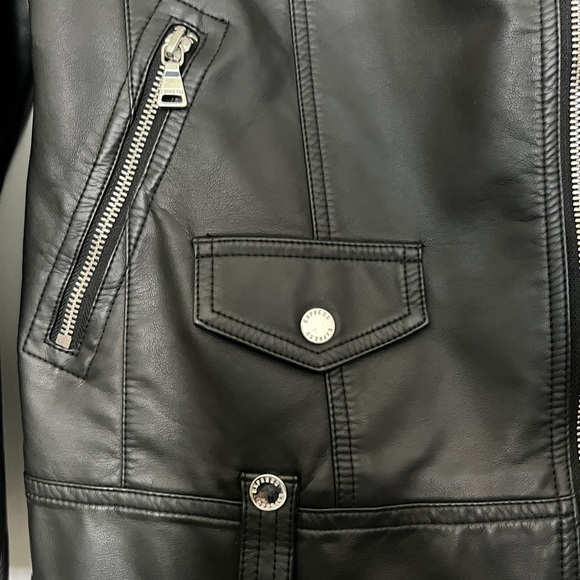 EXPRESS Quilted Vegan Leather Moto Jacket -Small - Picture 4 of 7